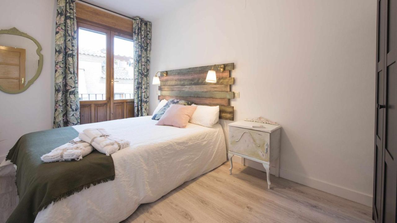 Apartamento Pasaje Del Barco By Toledo Ap Екстериор снимка